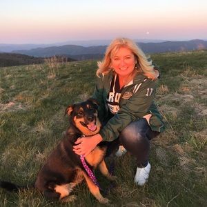 Meet your Posher, Carole